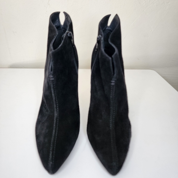 Stuart Weitzman Black Suede Stiletto Size Zip Ankle Booties Size 9.5 - Picture 7 of 15